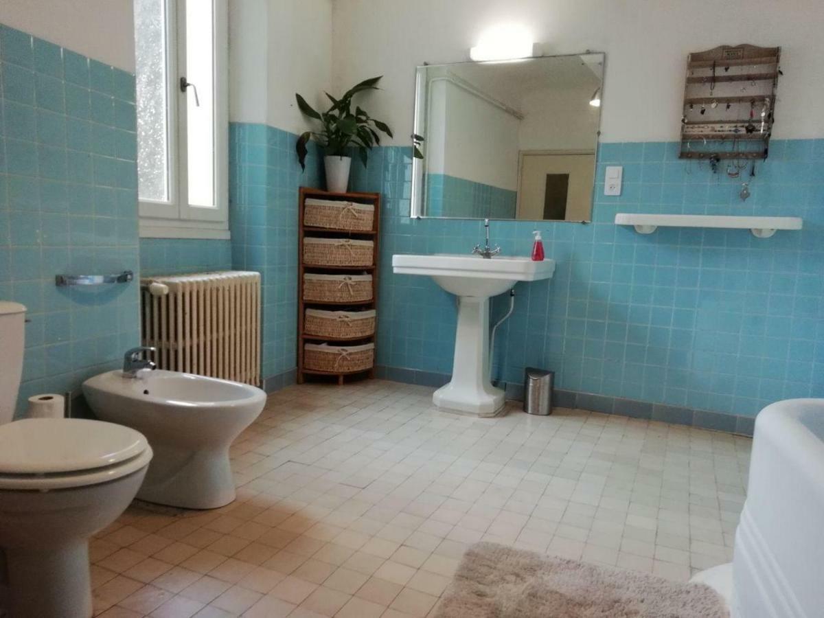 La Maison Bleue Céreste Dış mekan fotoğraf