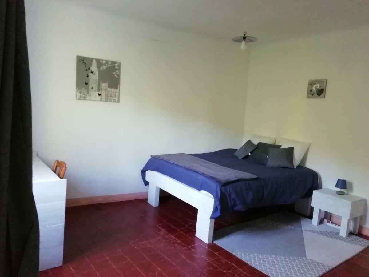La Maison Bleue Céreste Dış mekan fotoğraf